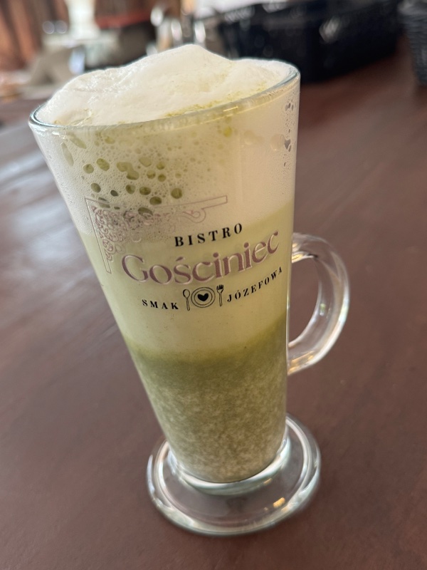 Macha ice latte